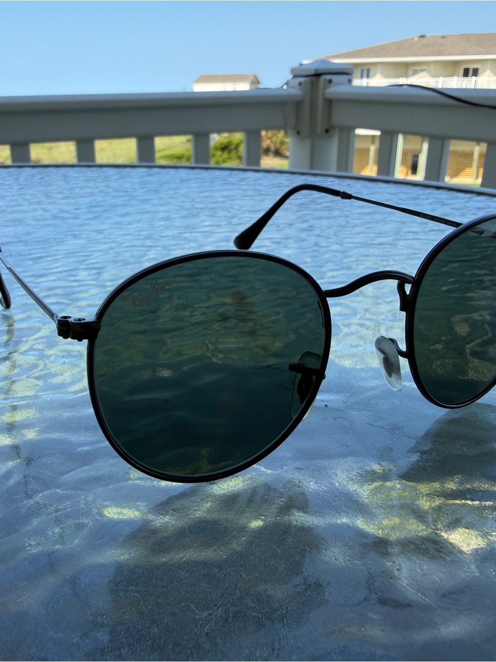 Ray-Ban Round Metal Sunglasses - Black Frame with Dark Green Lenses